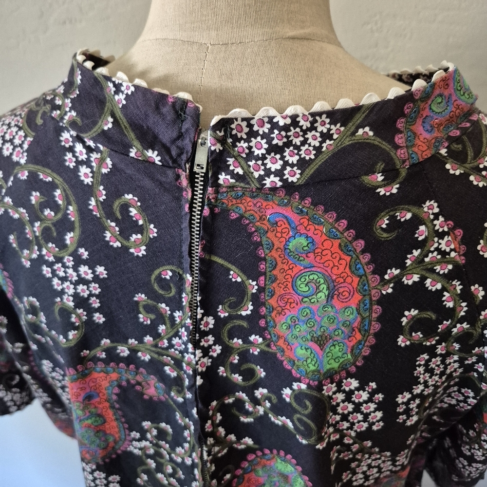 Vintage 60s Black Paisley Print Cotton Dress Small - Picture 4 of 13